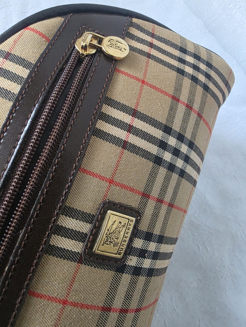 Auth Burberry Nova Check Makeup Pouch - Picture 4 of 5